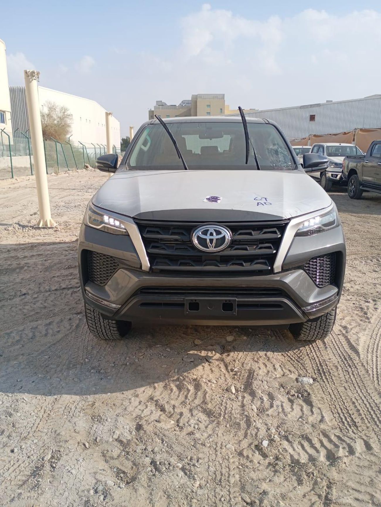 تويوتا فورتونر 2.4 DIESEL, KEYLESS ENTRY, MONITOR,CRUISE CONTROL, MODEL 2026