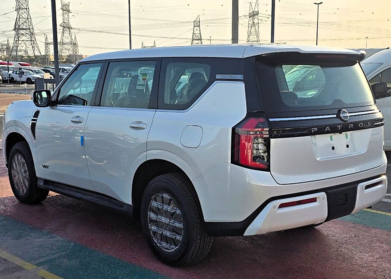 Nissan Patrol Nissan Patrol LE T1 3.5l V6Turbo 4WD Gcc  White Color 2025 MODEL