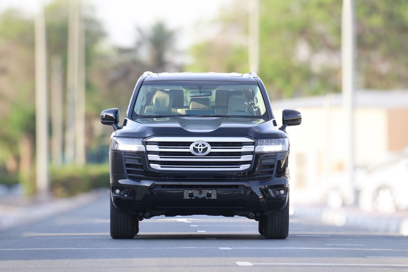 Toyota Land Cruiser GXR 3.5L Toyota Land Cruiser GXR | 3.5L Turbo | No Radar | Best Export price