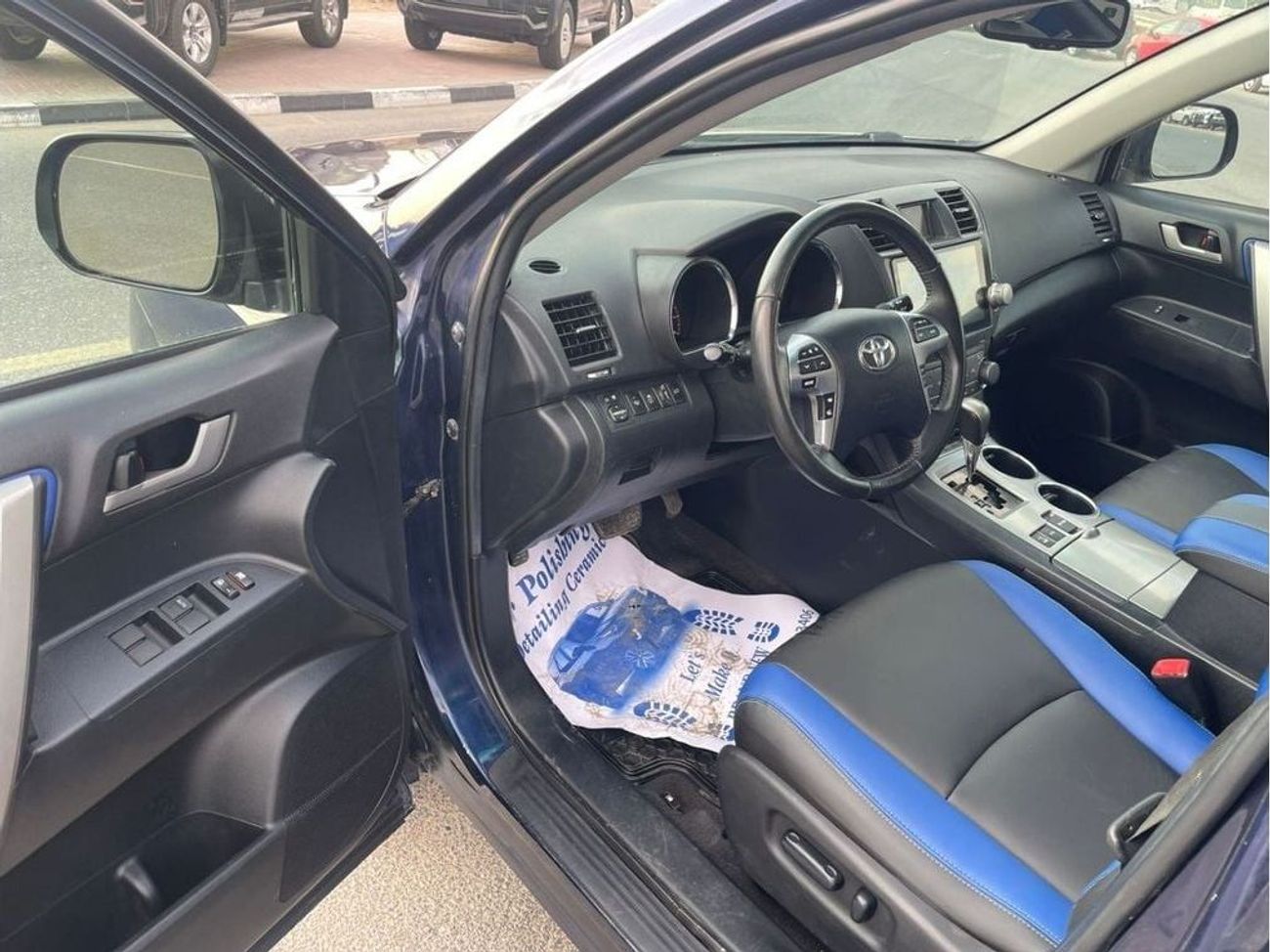 Toyota Highlander 2013 Toyota Highlander XLE+ 4x4 Full Option 7 Seater With Rear CAM & Rims - Canadian Specs - 145,000