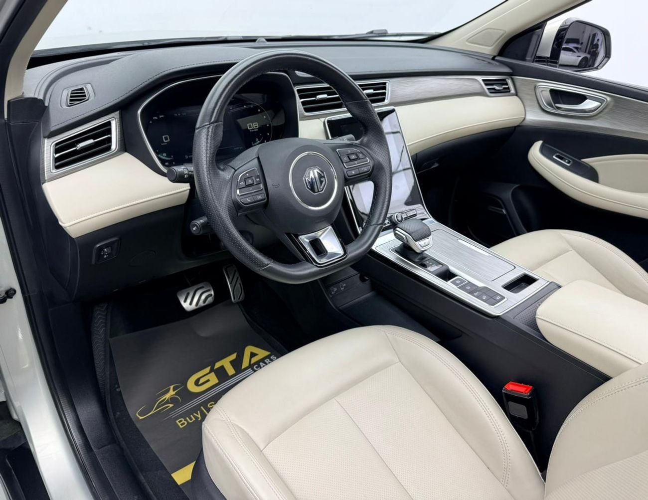MG RX5 2023 MG RX5 Luxury, Warranty, Full Service History, Very Low Km, Fully Loaded, GCC