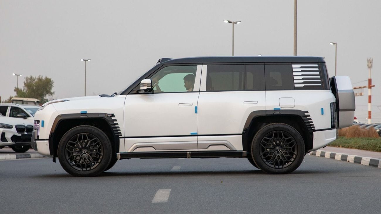 يانغوانغ U8 DM-i PREMIUM EDITION | 22" Alloy with Float Mode | 2025 | For Local Registration +10%