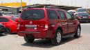 Nissan Pathfinder LE