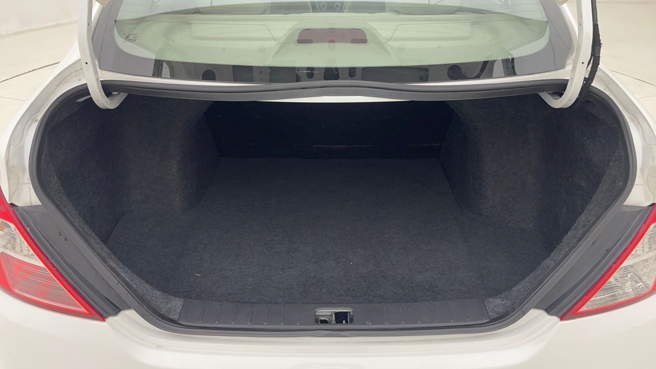 نيسان صني S 1.5 | بدون دفعة مقدمة | اختبار القيادة في المنزل