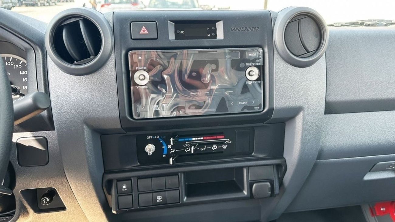 تويوتا لاند كروزر 70 TOYOTA LAND CRUISER 78 4.2L DSL13 SEATER MT new face