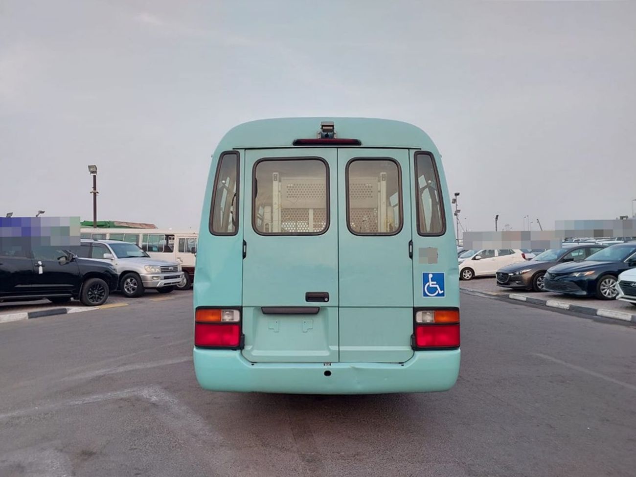 Toyota Coaster TOYOTA COASTER BUS RHD 2001 MODEL 4.2 L DIESEL AUTOMATIC(PM10587)