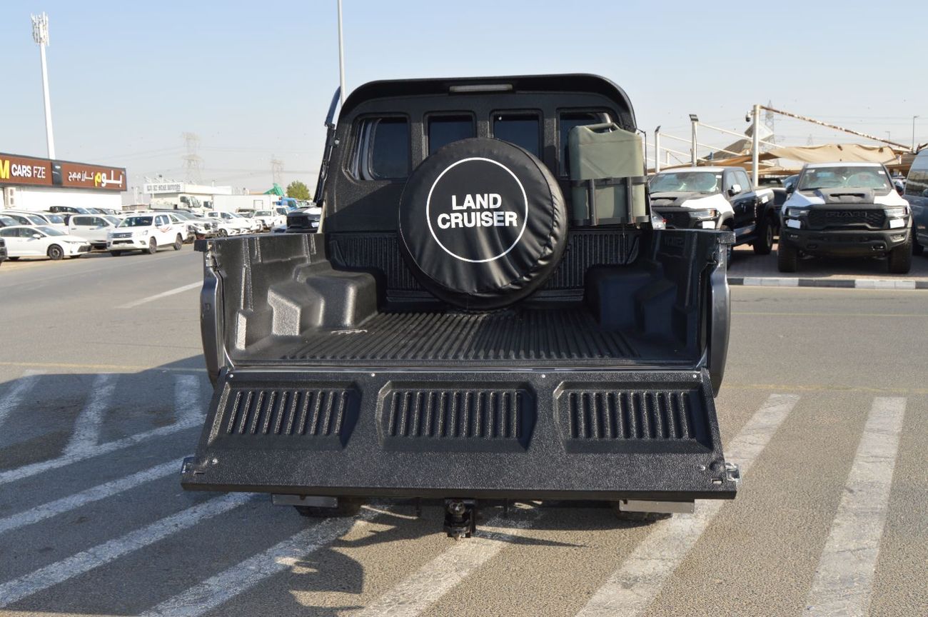 Toyota Land Cruiser Pick Up Double Cabin  Right Hand Drive  Model: *2015* Engine:  V8/ 4.5L