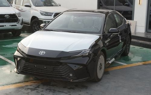 Toyota Camry XLE 2.5L Hybrid Toyota Camry - LE 2.5L Hybrid - Brand New - 0KM