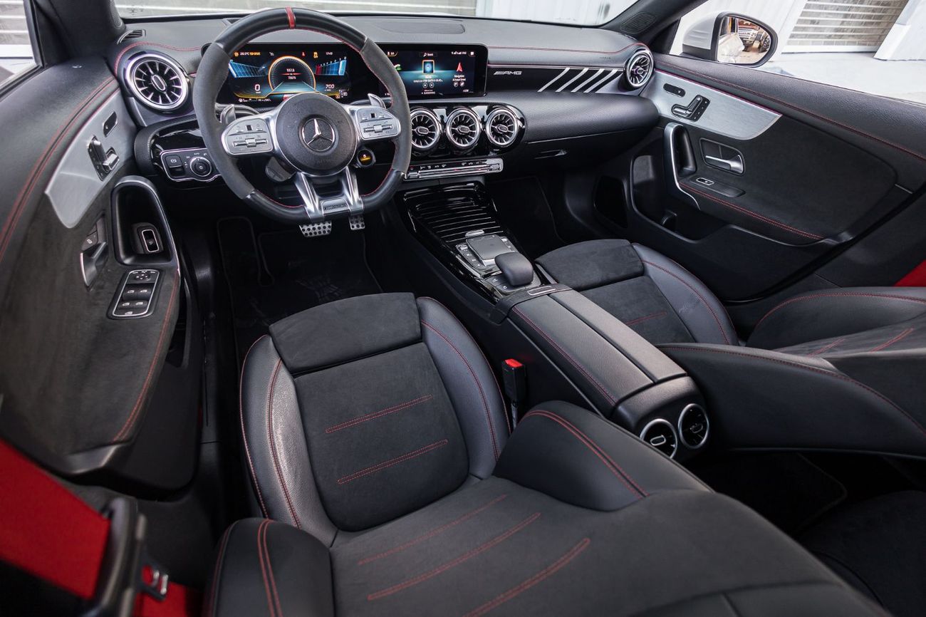 Mercedes-Benz CLA 35 AMG Premium 2.0L