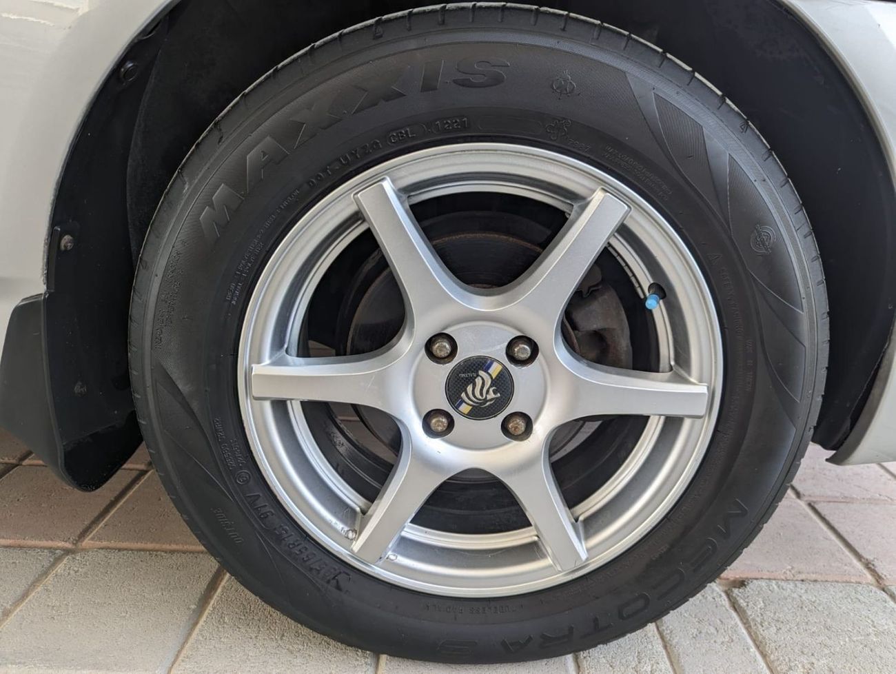 تويوتا كورولا Toyota Corolla 2002 4-Cylinder Engine 1.8 fresh import from japan clean car perfect inside and outsi