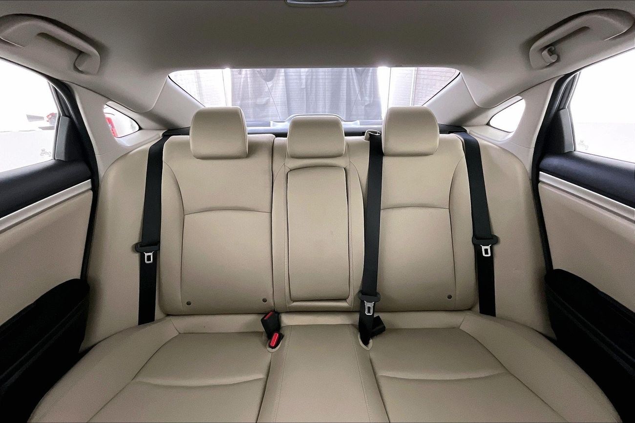 جيب جراند شيروكي Limited | عرض العيد الحصري | خالية من أضرار الفيضانات