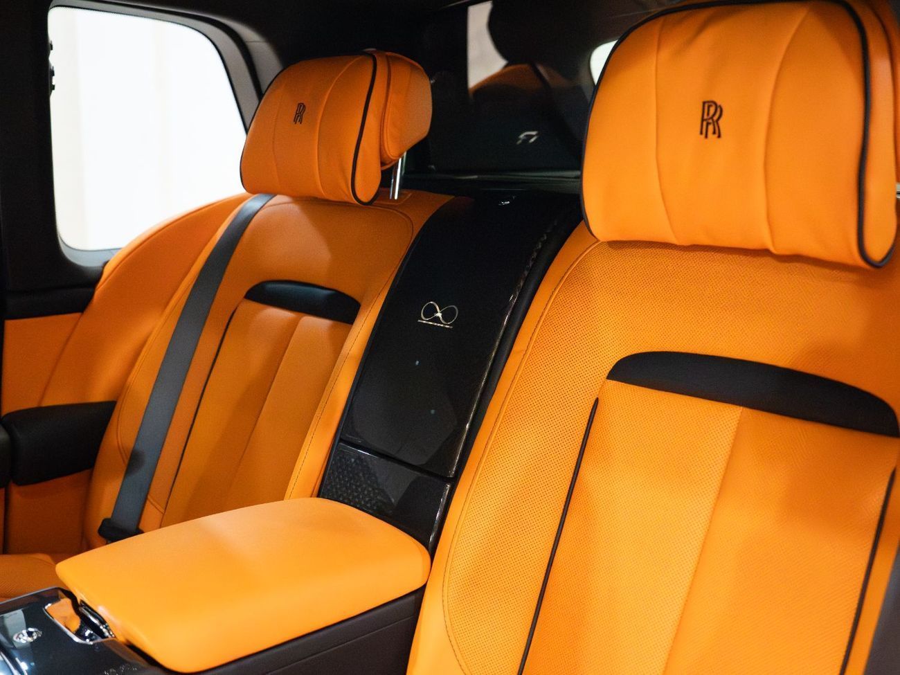 رولز رويس كولينان - BLACK BADGE | 2022 | European | Fully Loaded | Low Mileage