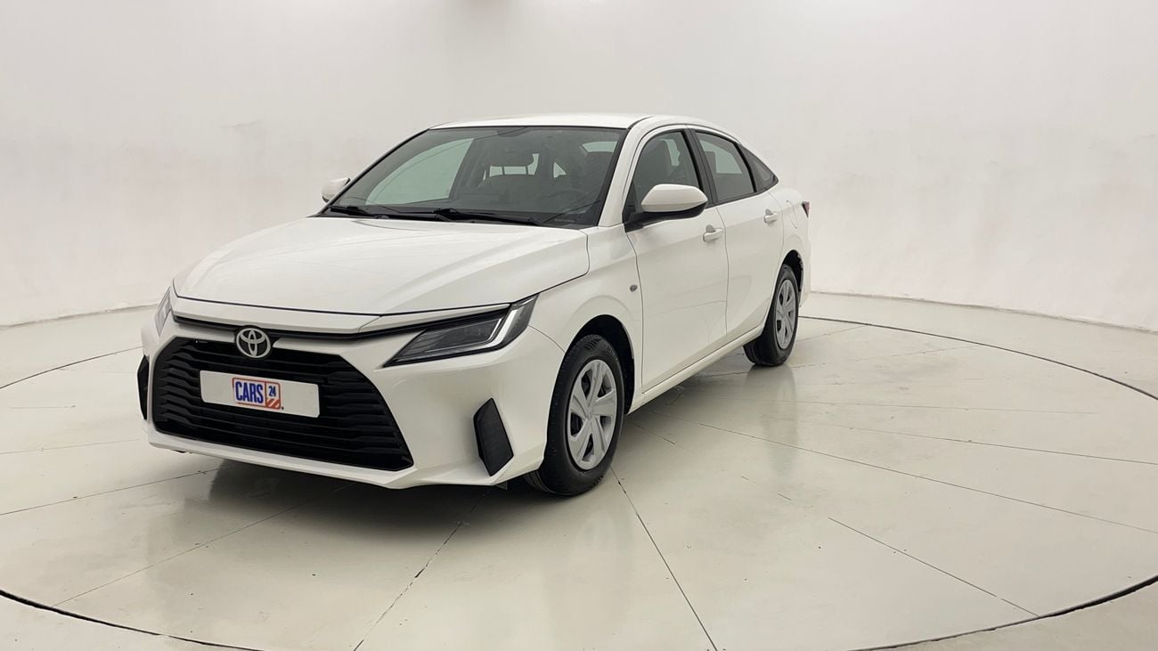 تويوتا يارس E 1.5 | بدون دفعة مقدمة | اختبار القيادة في المنزل