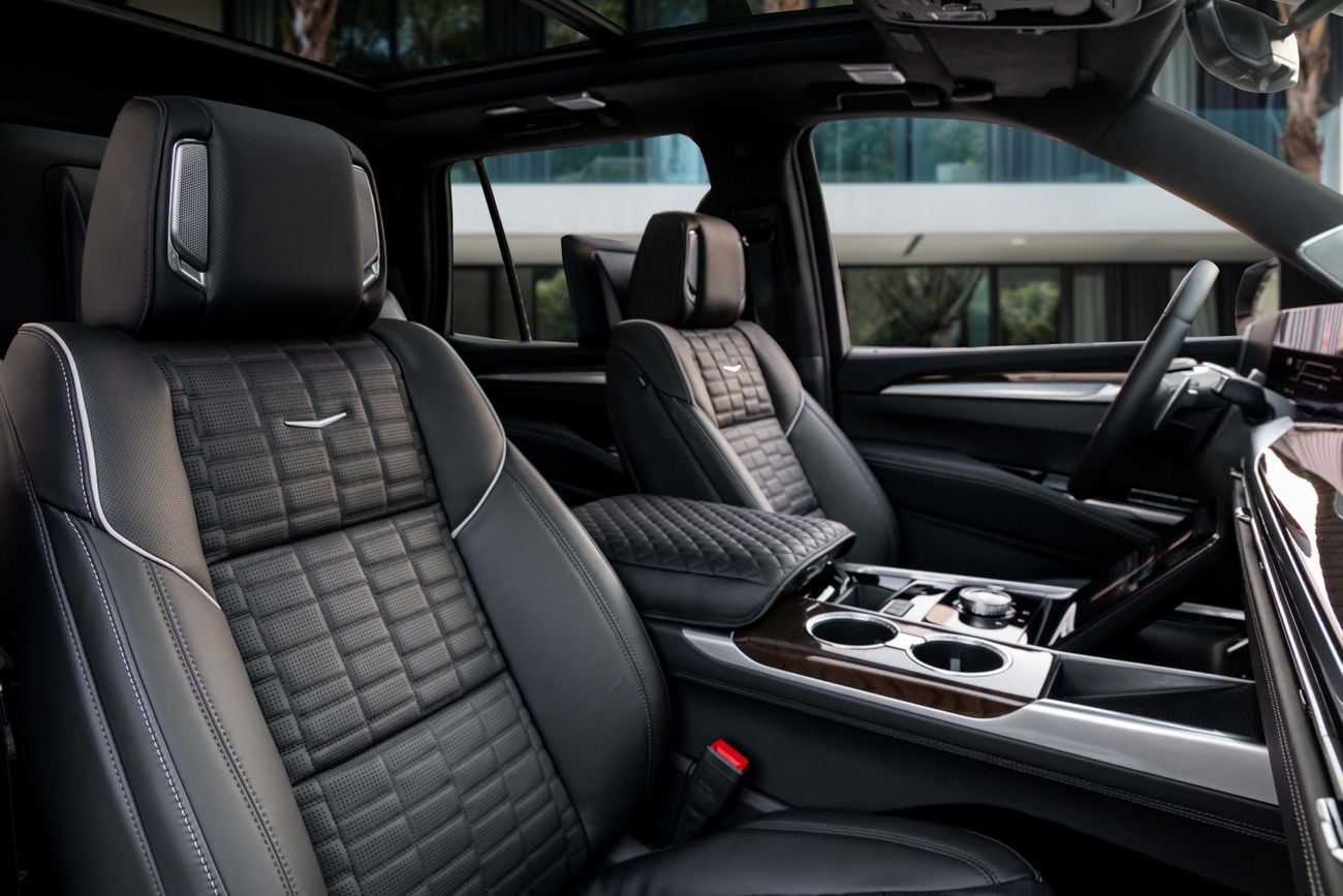 Cadillac Escalade Escalade Sport Platinum | 9,792 P.M | 0% Downpayment | Sport Platinum | 24 Inch Wheels | 5 Years War