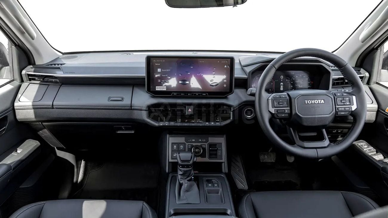 Toyota Hilux  TRAVO OVERLAND PLUS