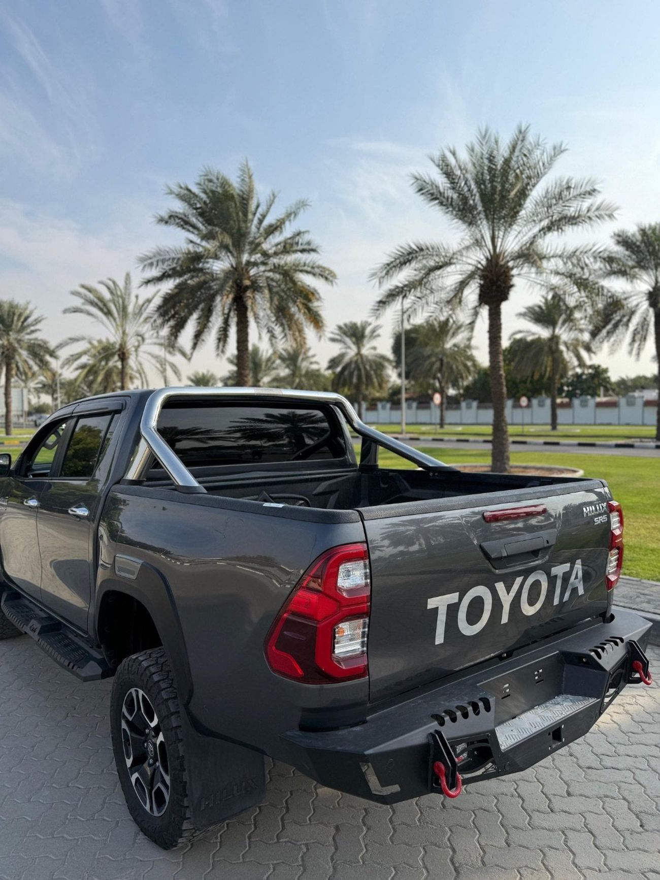 تويوتا هيلوكس SR5 export from Australia