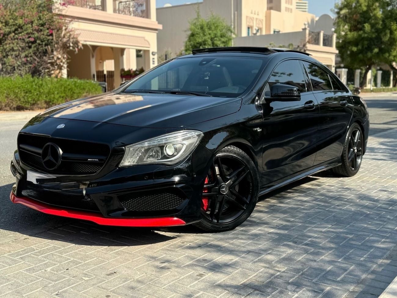 مرسيدس بنز CLA 45 AMG Std 2.0L