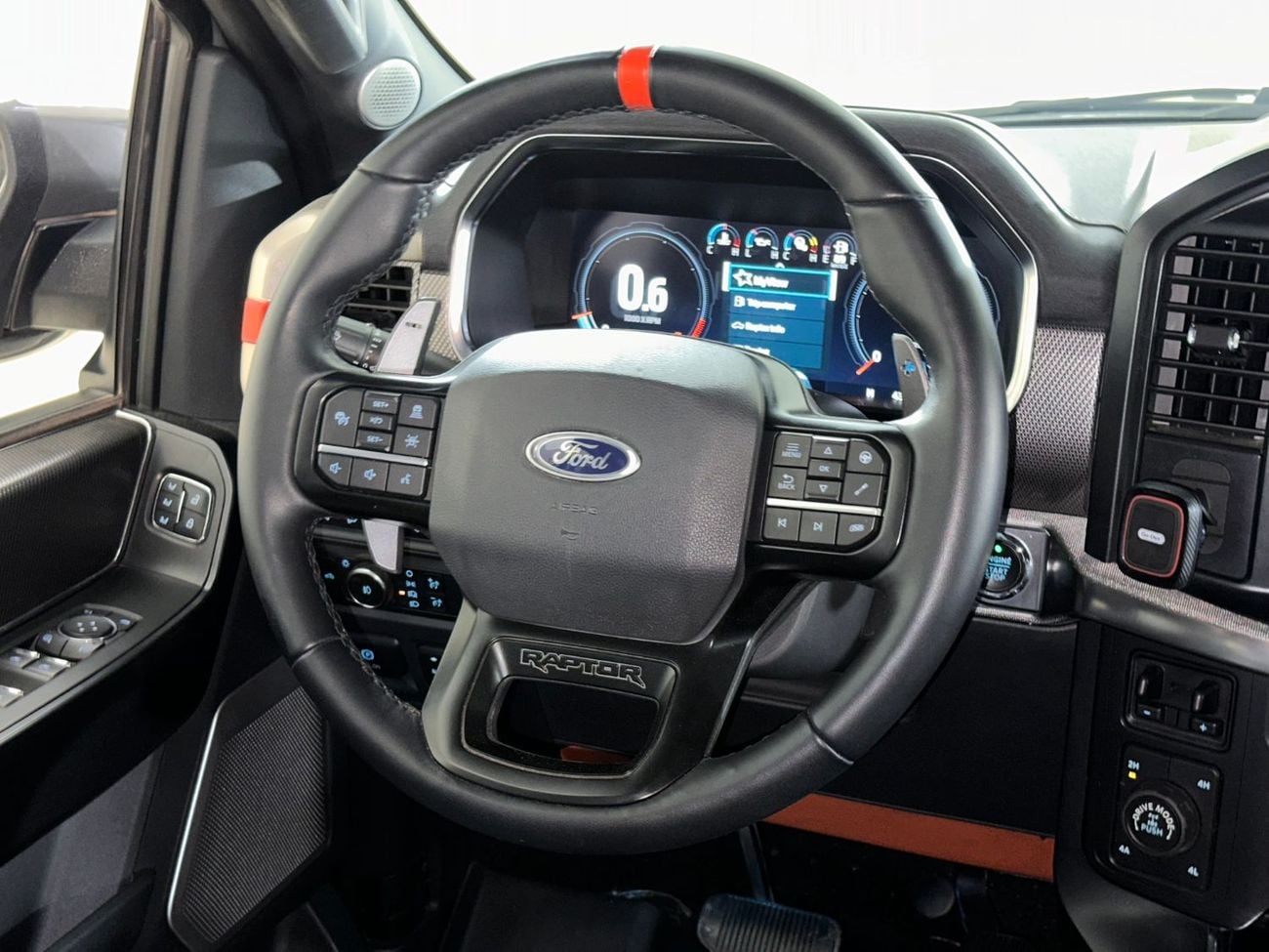 فورد F 150 RAPTOR CREW CAB LUX RP1621C / AL TAYER MOTORS/ AL QOUZ SHOWROOM