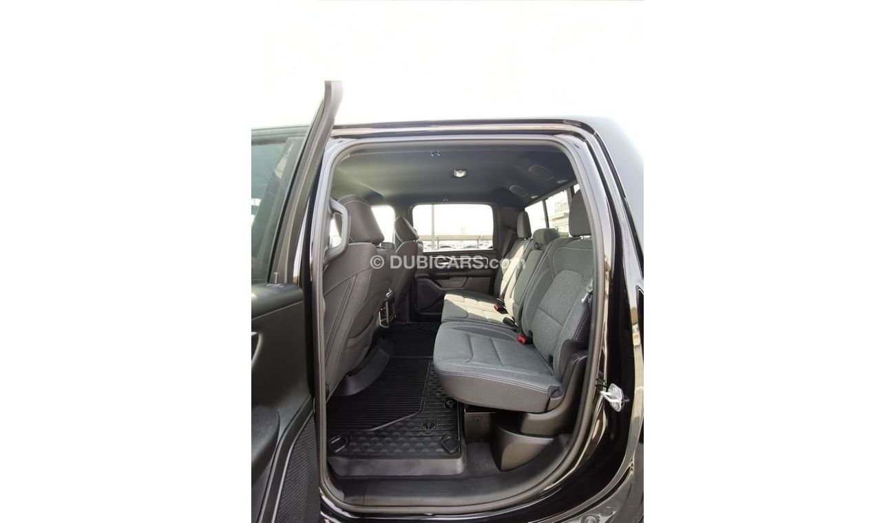 RAM 1500 Dodge RAM Bighorn - 2022 - Black