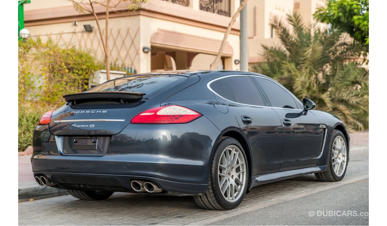 Porsche Panamera 4S