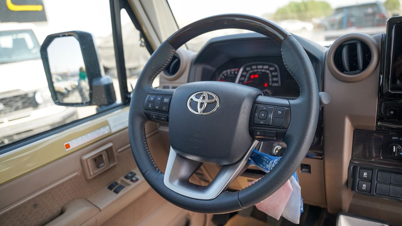 Toyota Land Cruiser Pick Up