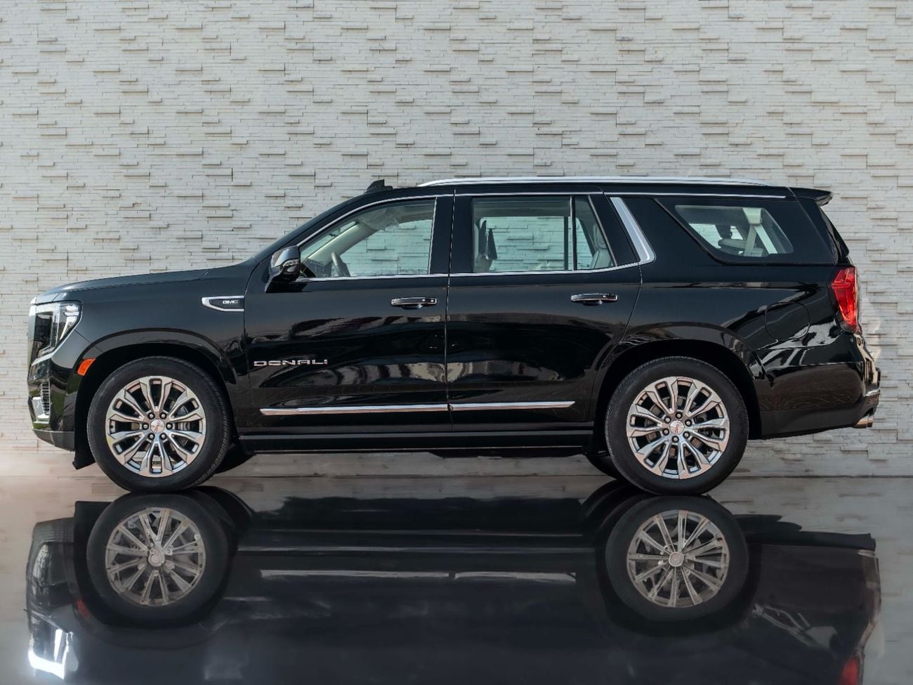 GMC Yukon 6.2 V8 Denali (AWD)