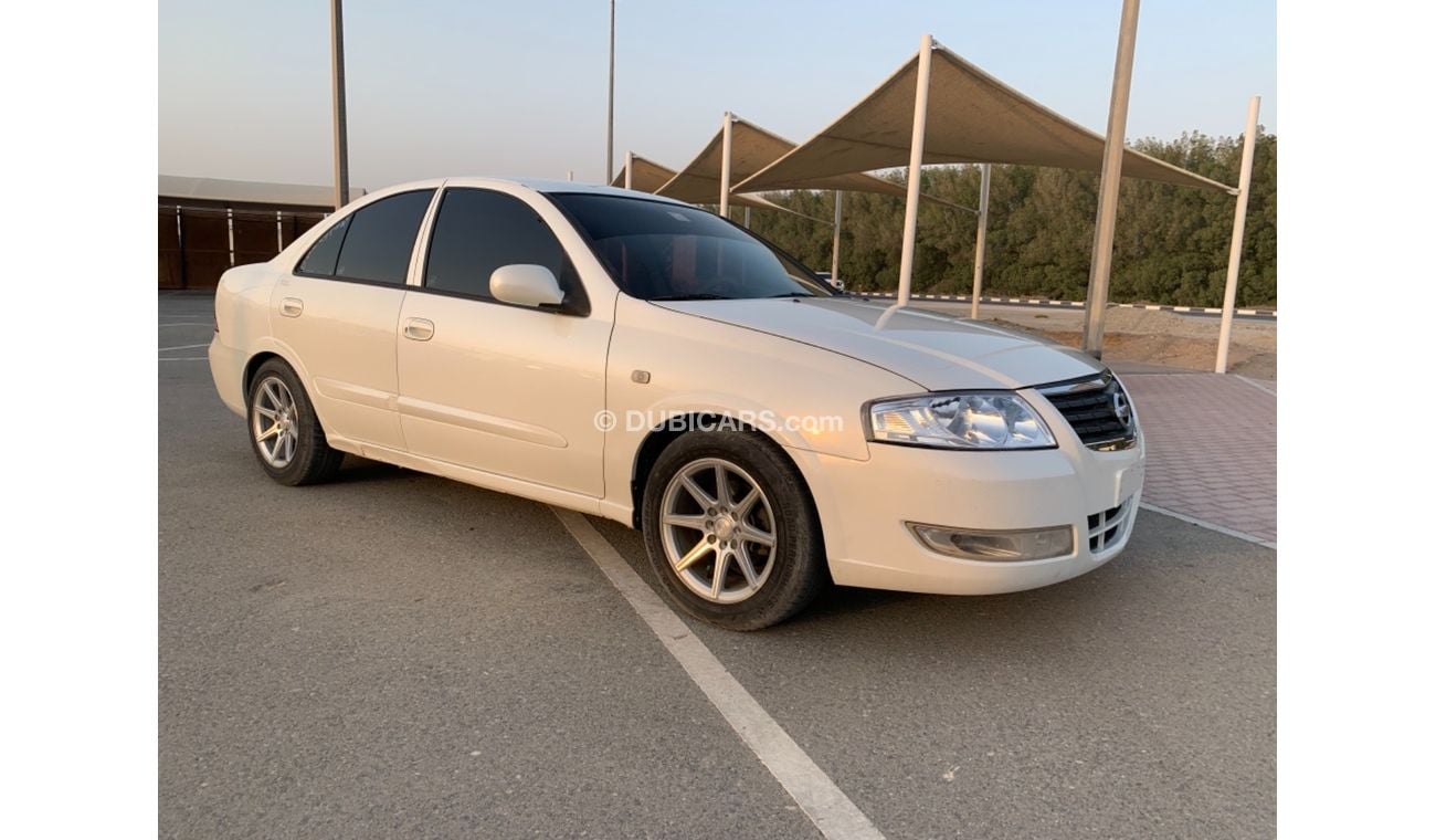 Nissan Sunny Nissan sunny   model 2012  gcc very celen car km 202,811   price 10,000 m/00971545994592