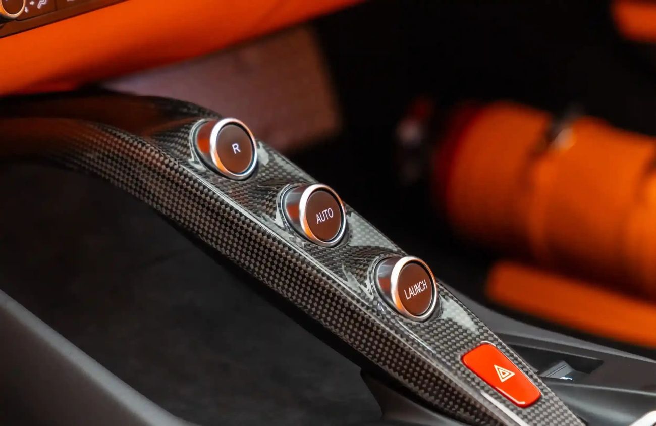 فيراري 812 GTS 6.5L V12 Naturally Aspirated Engine