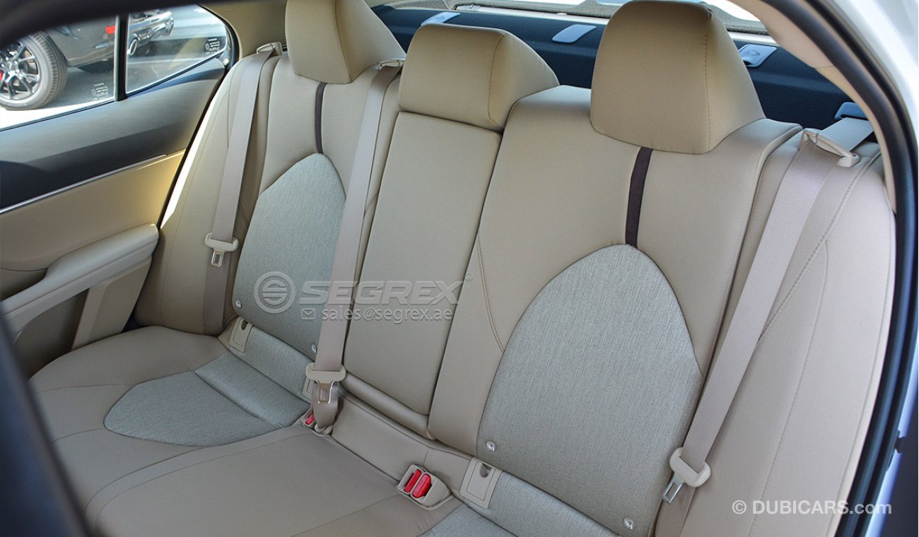 تويوتا كامري 2020YM 2.5 GLE Sunroof, Smart Key, Rear Camera-Black inside Gray Available