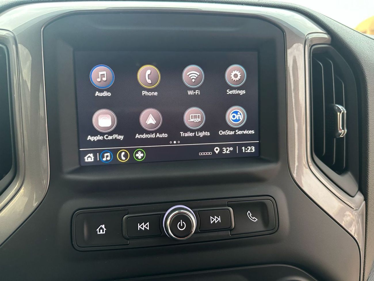 Chevrolet Silverado 1500 CREW CAB | 4WD | TURBO | CUSTOM | 2.7L I-4 DI, DOHC, VVT 310HP