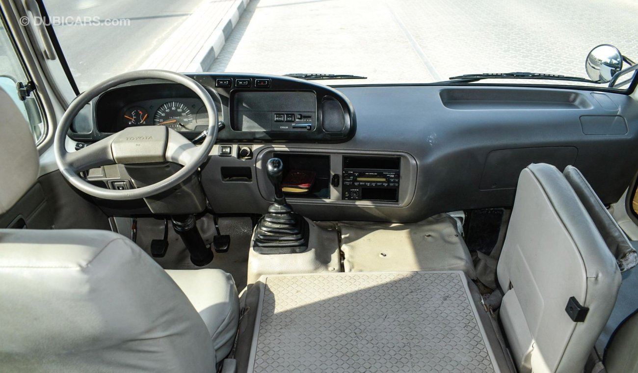 Toyota Coaster Low mileage