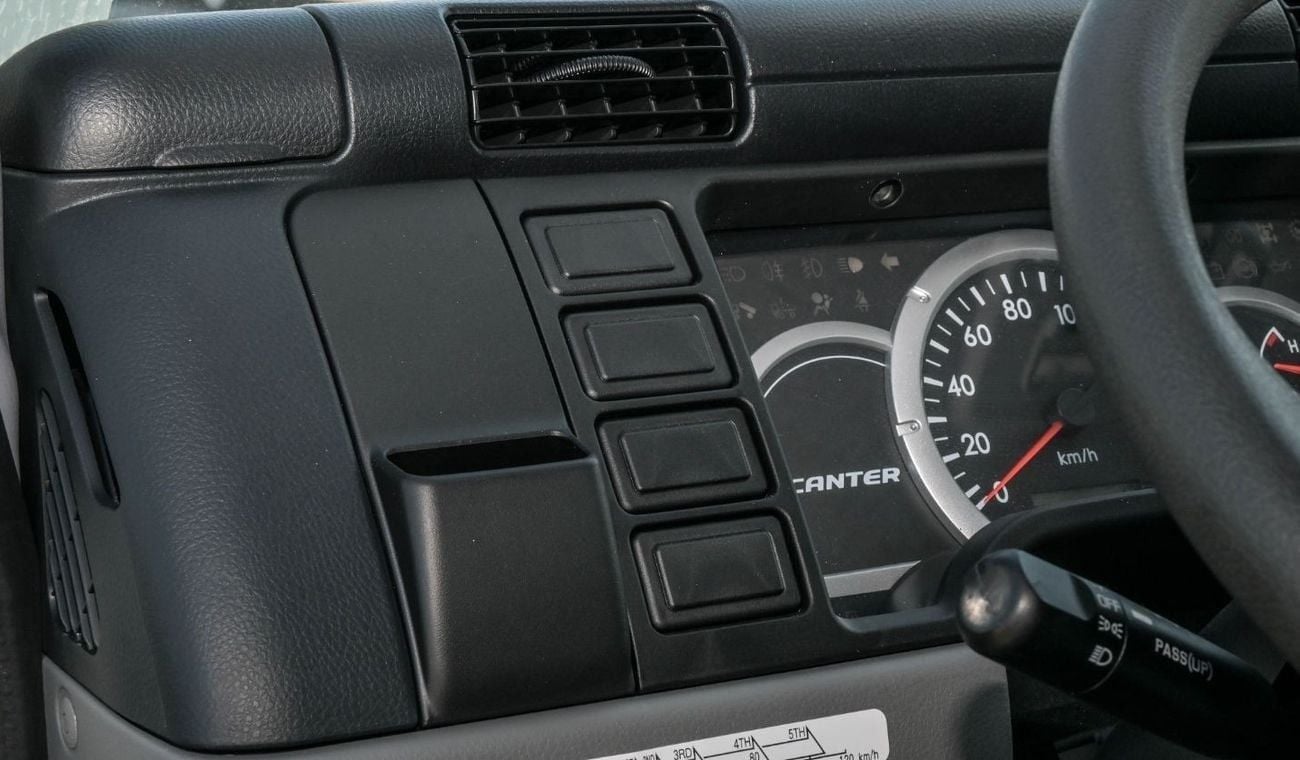 ميتسوبيشي فوسو كانتير Brande New MItsubishi Canter  2025 Export 4.2L 2WD M/T Diesel|White/Black|CANTERCHASSIS-100-25 |