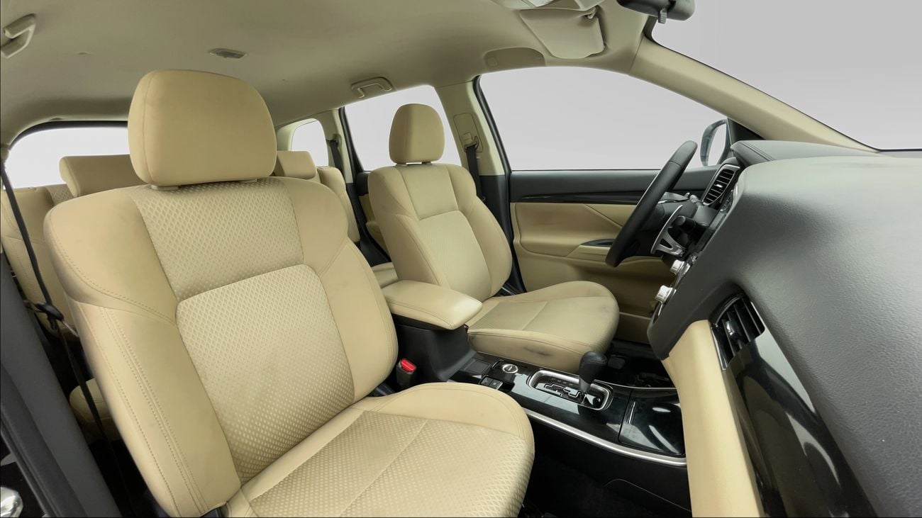 ميتسوبيشي آوتلاندر GLX MIDLINE 2.4 | بدون دفعة مقدمة | اختبار القيادة في المنزل