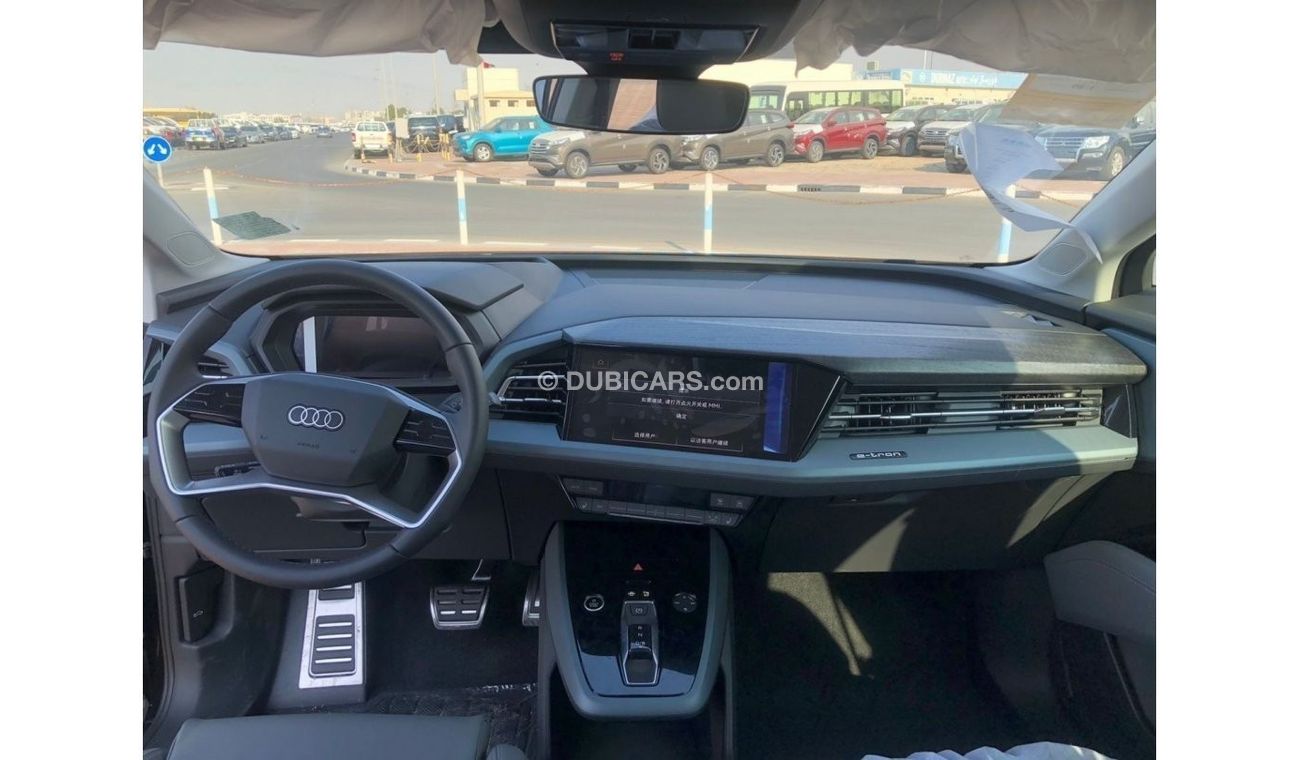 Audi etron AUDI_Q5_E TRON 2022