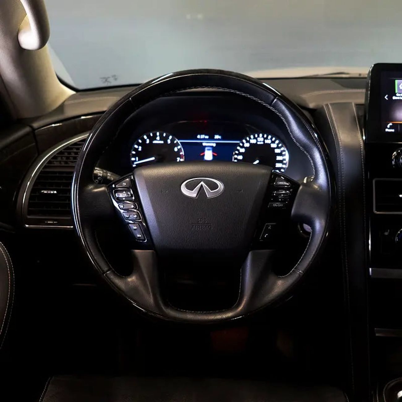 إنفينيتي QX80 Sensory ProActive 8 5.6L