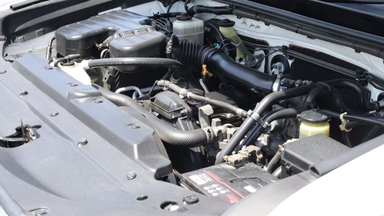 Toyota Prado Toyota Prado TX 2012 RHD diesel white colour with beige interior 4x4  7seaters 2.8L diesel engine