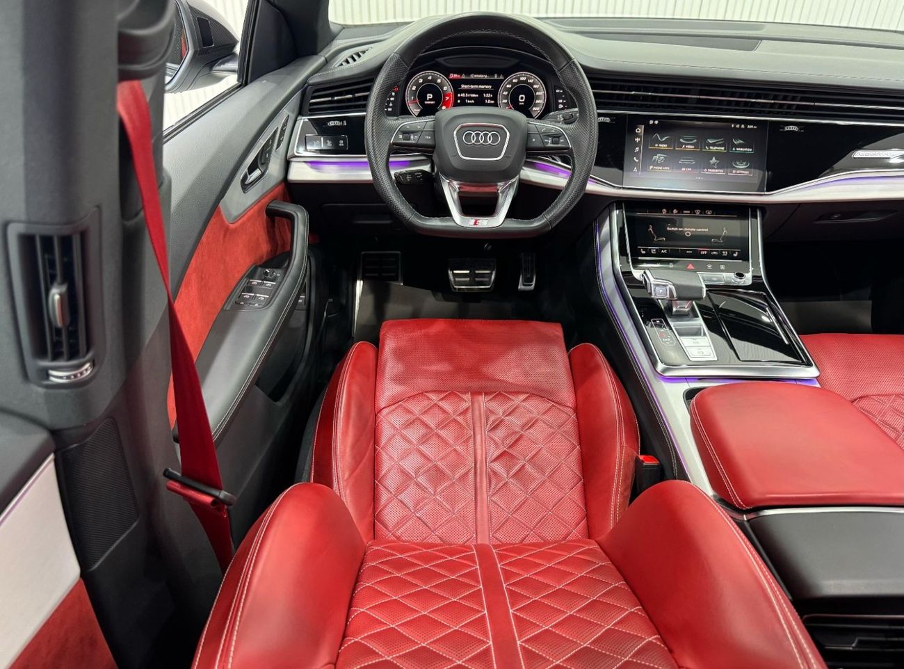 أودي Q8 55 TFSI quattro S Line 3.0L 2021 Audi Q8 S-Line 55TFSI Quattro, 2026 Audi Warranty + Service Pack, F