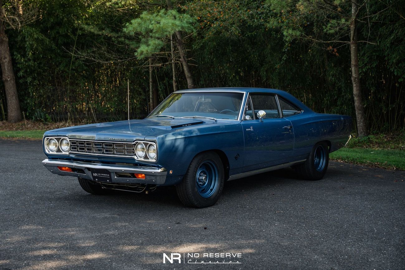 Plymouth Road Runner 426 Hemi Hellephant powered 1 of 1 Pro Touring Restomod
