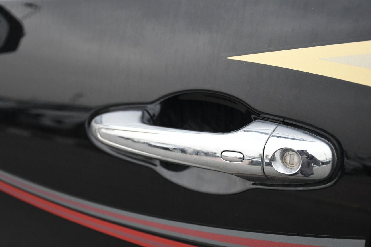 تويوتا هيلوكس 2.7L V4 Automatic with BSM Full option (Ready Stock)