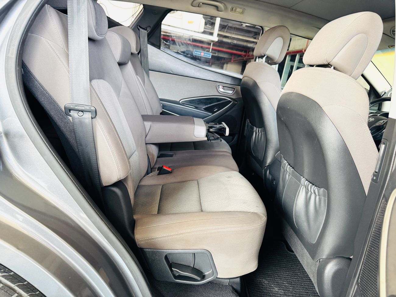 Hyundai Santa Fe full option panoramic roof v6 4WD 3300cc