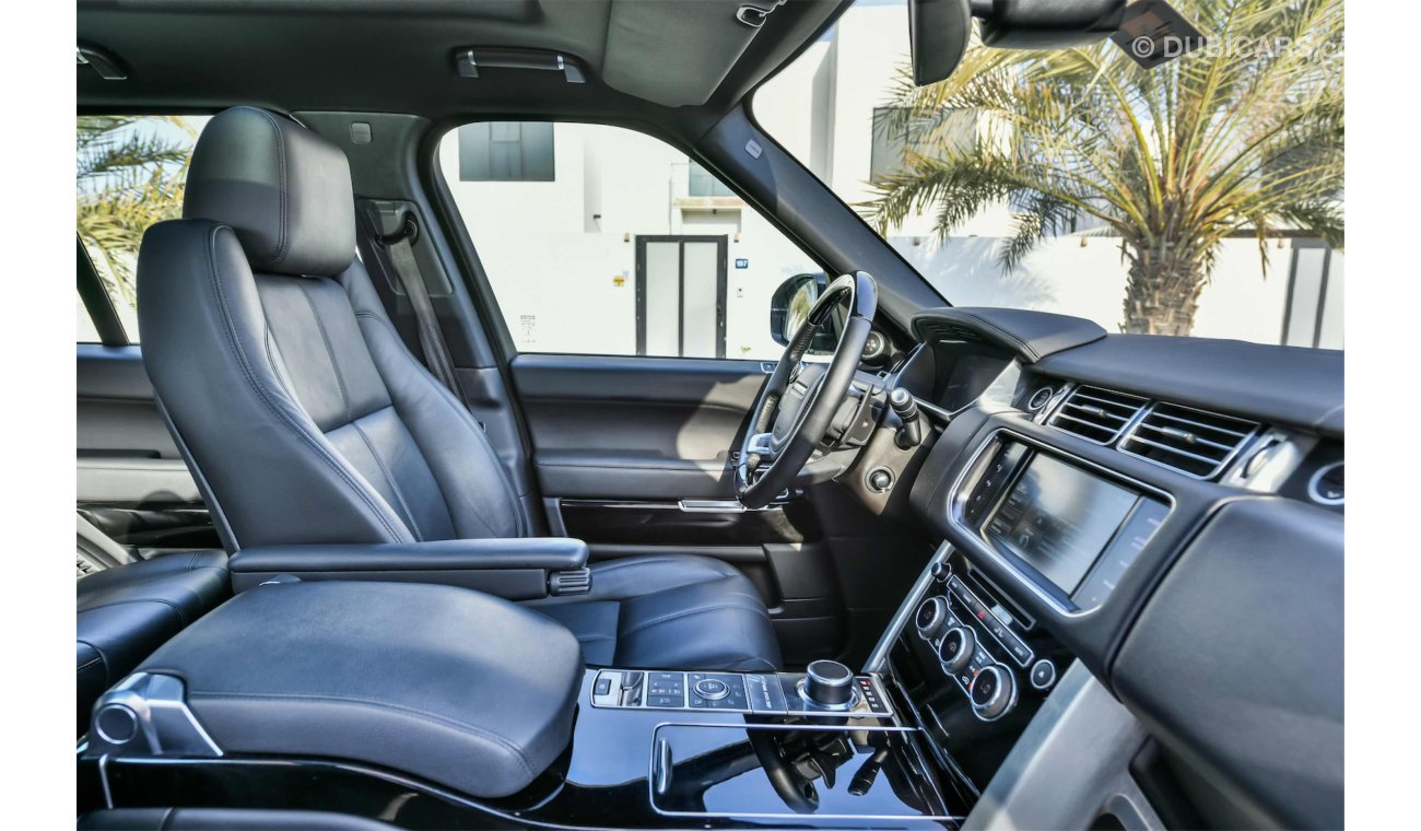 Land Rover Range Rover Vogue HSE Full Agency History Under Warranty till 2020 - AED 4,485 PM - 0% DP