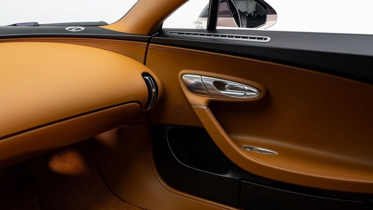 Bugatti Chiron STD - 2018 - GCC Specs - Under Dealer Warranty and Service Contract