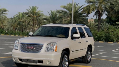 GMC Yukon Denali