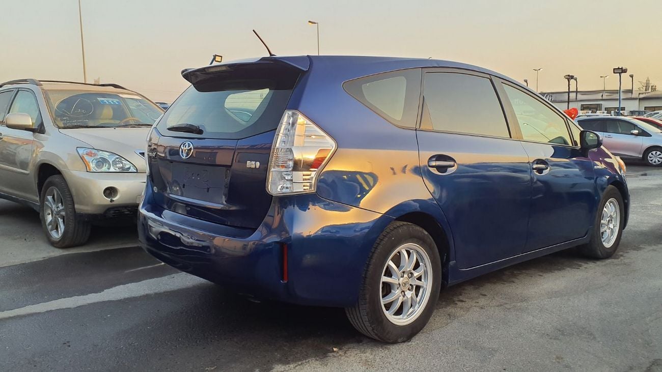 تويوتا برياس بلس Toyota Prius V