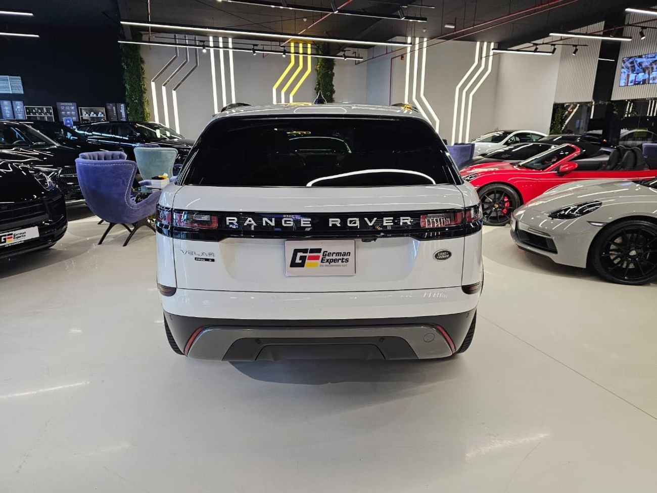 لاند روفر رينج روفر فيلار P250 R-Dynamic S 2.0L