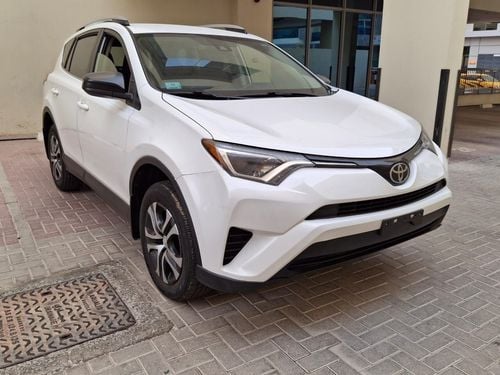 Toyota RAV4 LE