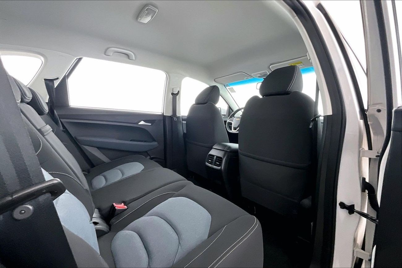 Chevrolet Captiva LS | National Day Celebration | Guaranteed Warranty | 0 Down Payment