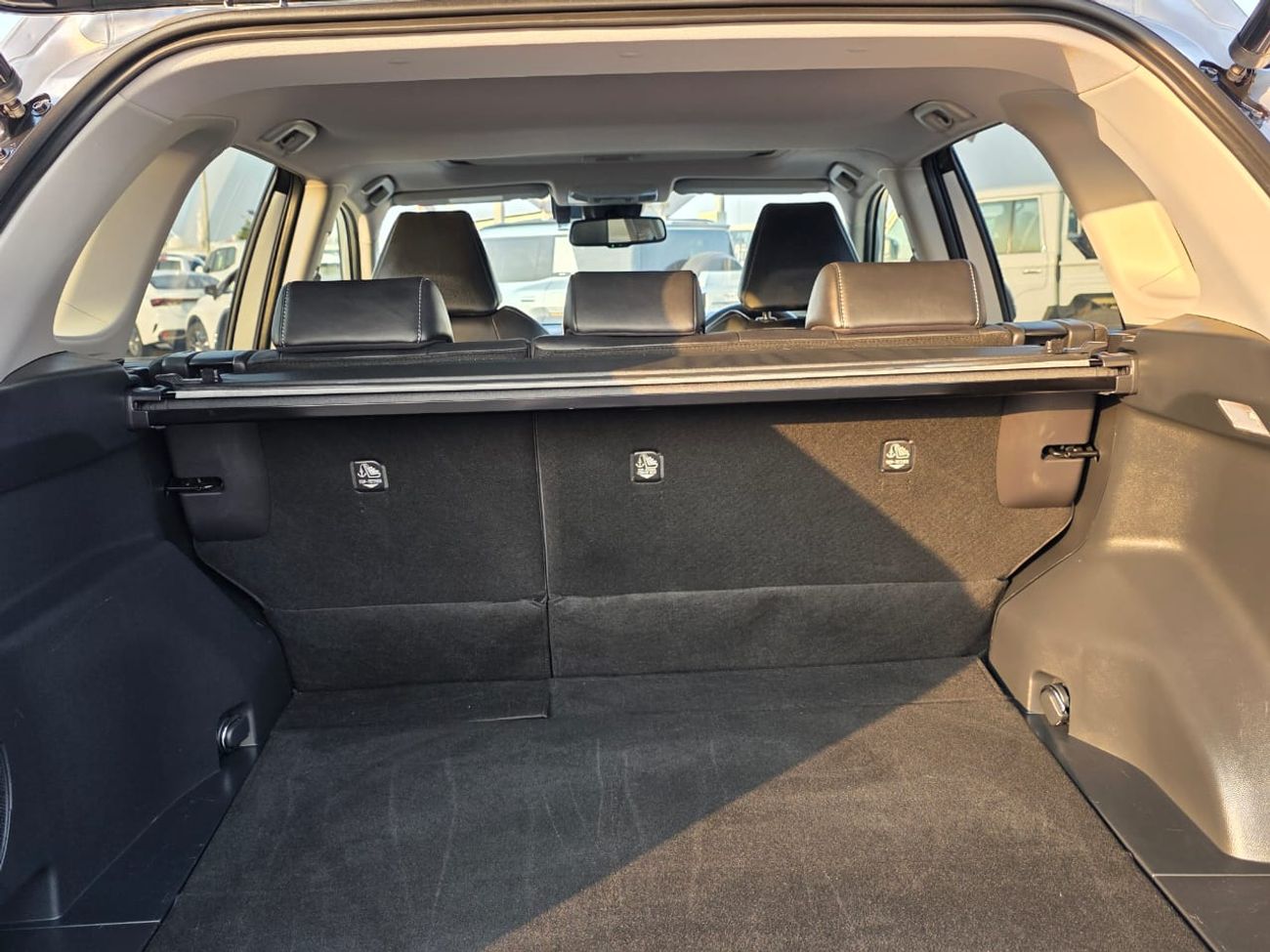 تويوتا راف ٤ petrol 2.0 liter full option right hand drive only for export available