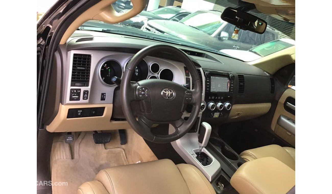 Toyota Sequoia