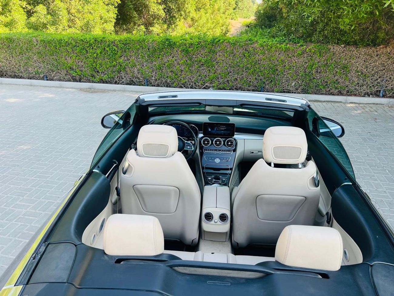 مرسيدس بنز C 300 كوبيه CONVERTIBLE